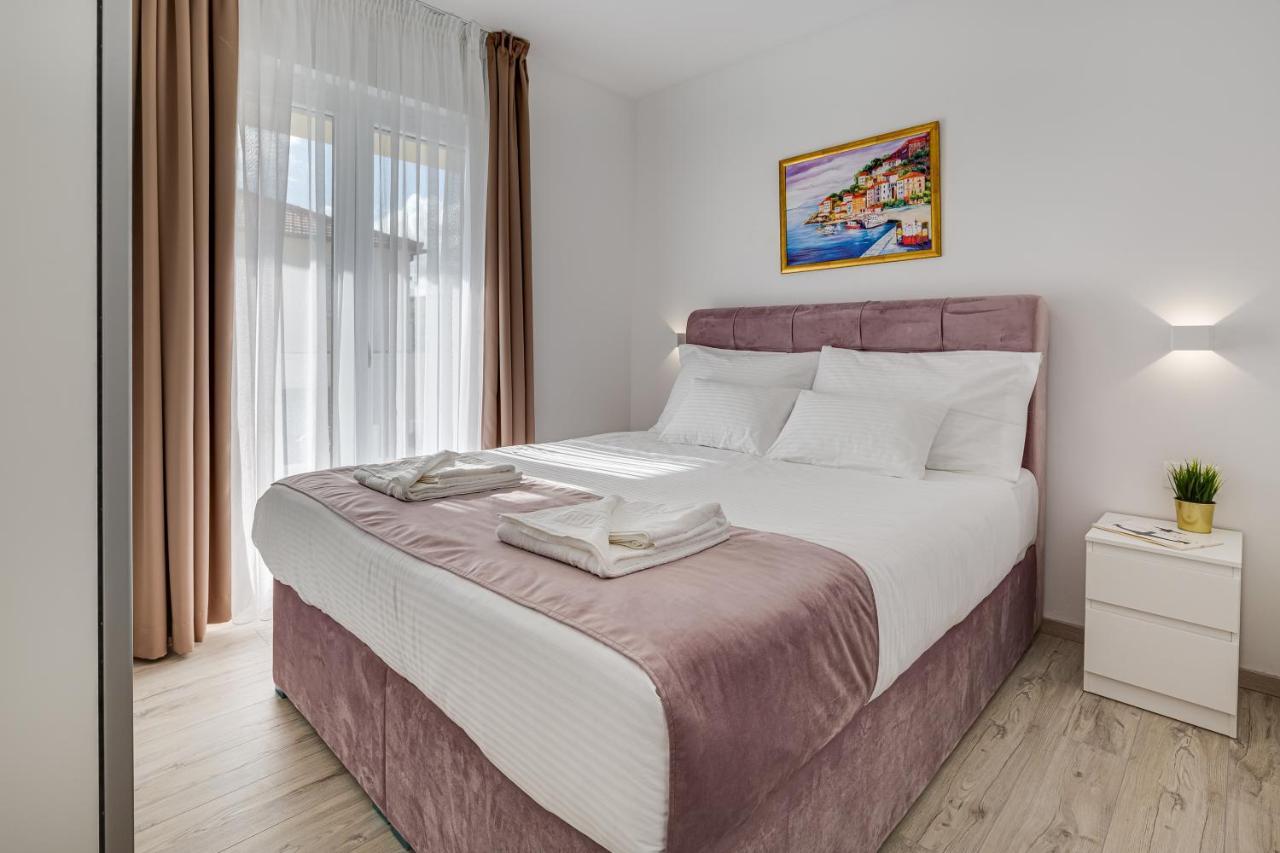 Apartments Corcovado Vodice Exterior photo